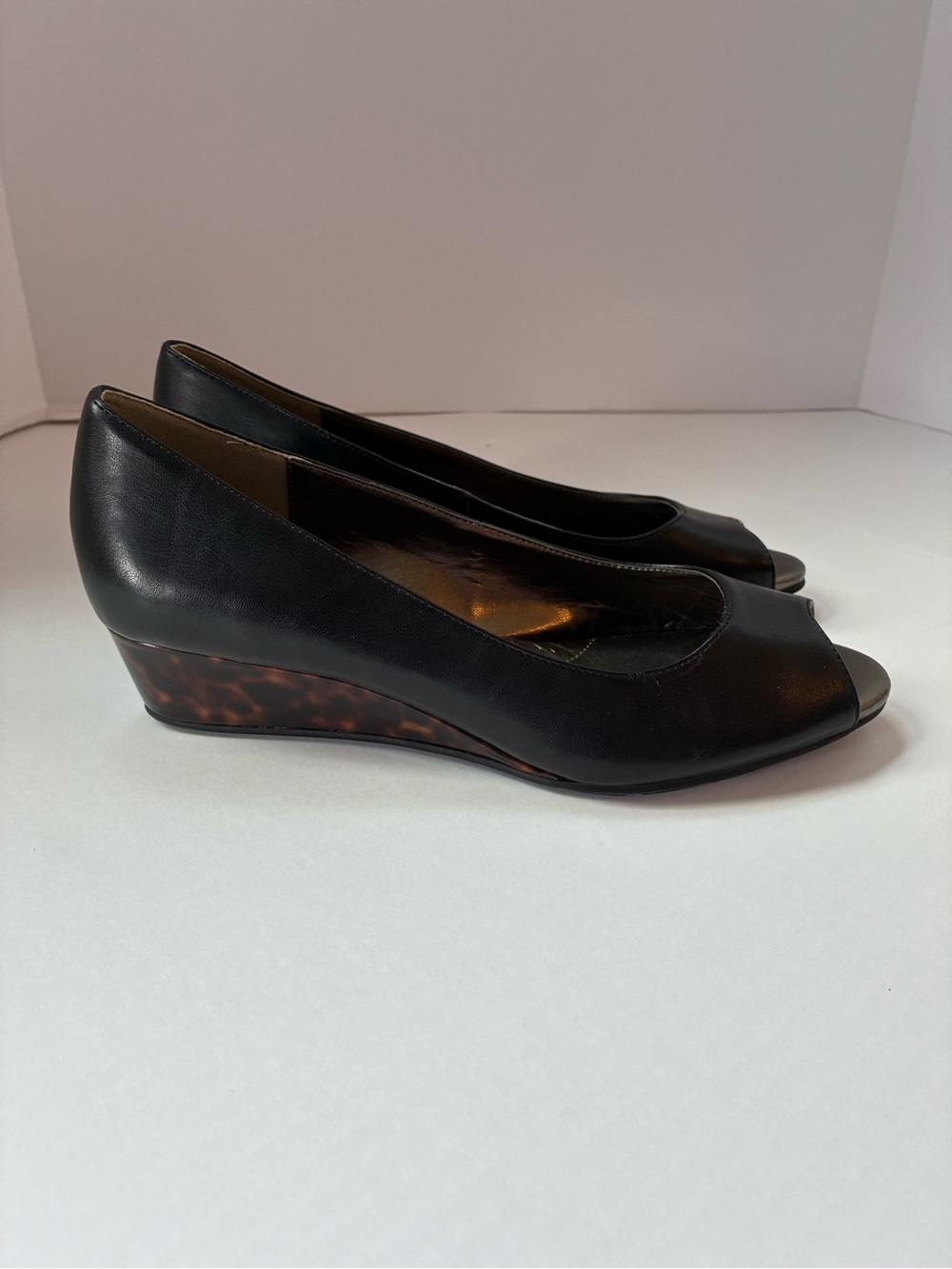 Women’s BANDOLINO Wedges 10